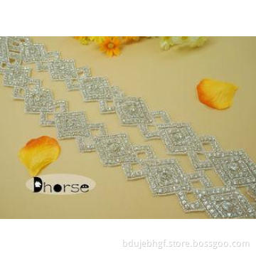 Custom Design Silver Beaded Clear Crystals For Dress Decora
